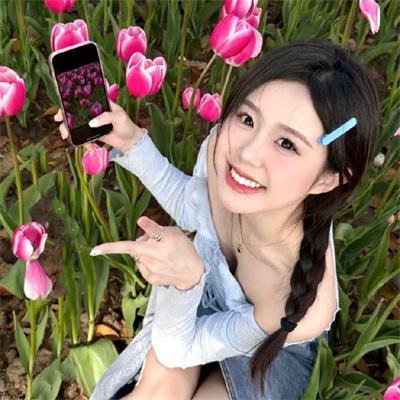 出水红莲